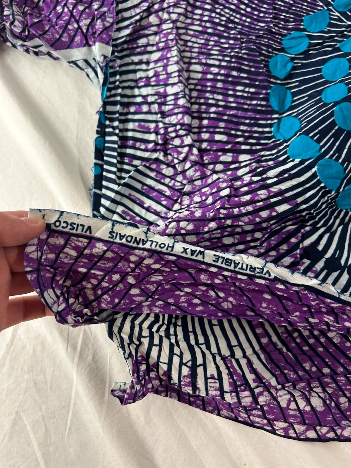 Blusa de mangas curtas com estampa vintage multicolorida estilo rétro y2k feito à mão hand made – photo 9